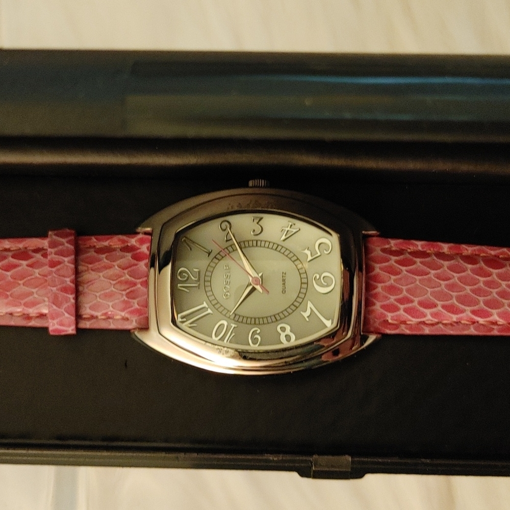 Gossip Quartz Watch